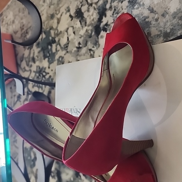 Shoes - Picture 2 of 2